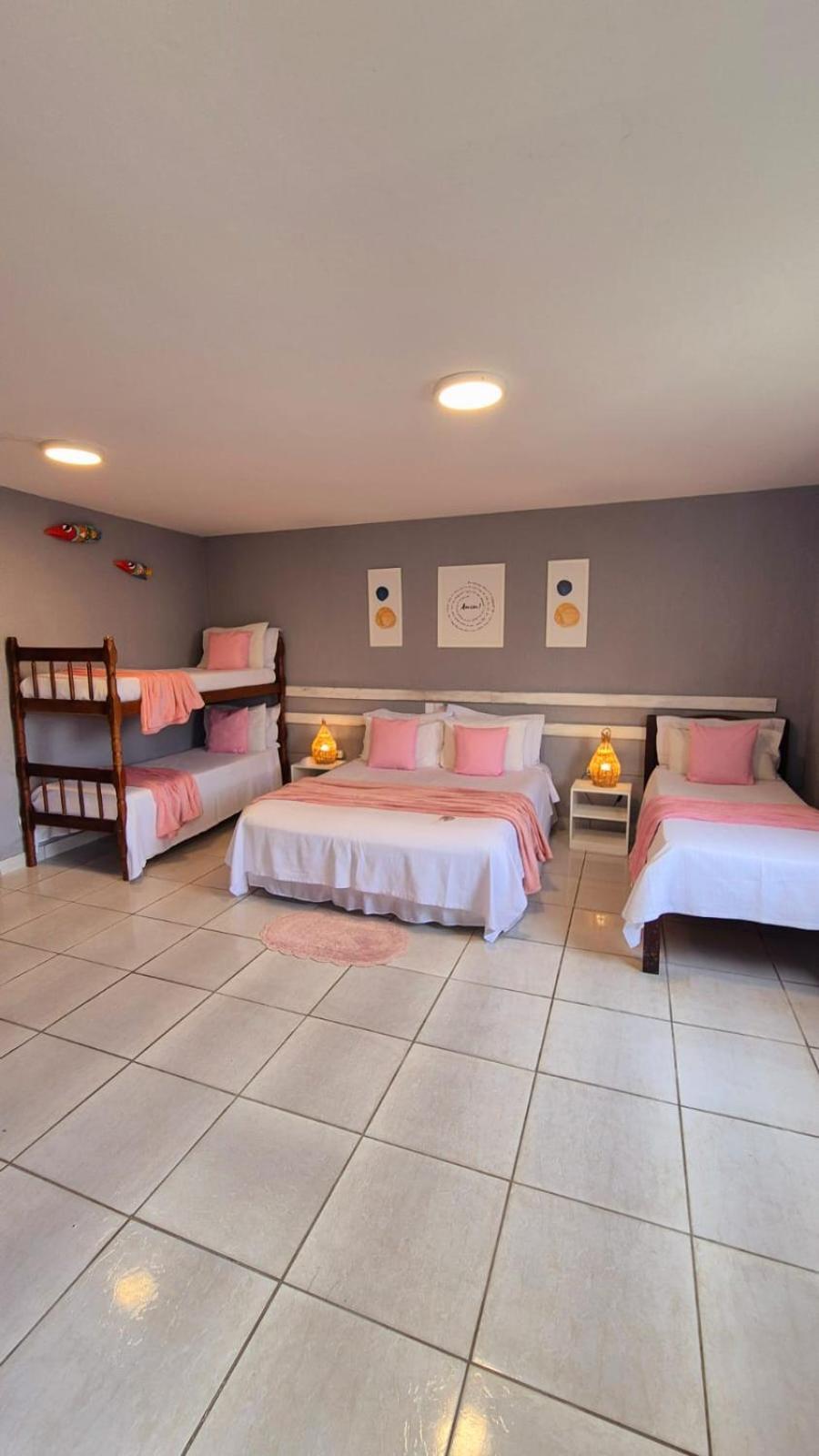 Family Room,1698909941:JPEG